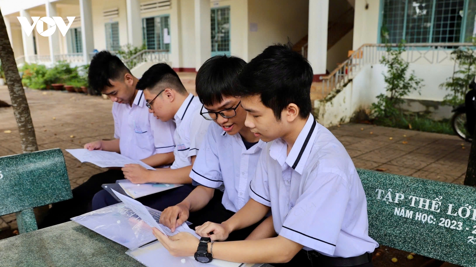 Đắk Lắk cho học sinh toàn tỉnh nghỉ học để phòng, tránh bão số 13